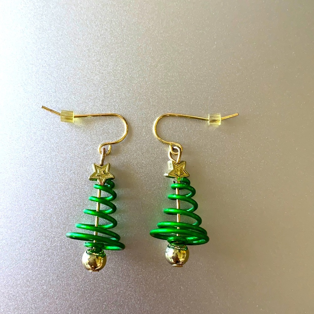 Christmas tree earrings